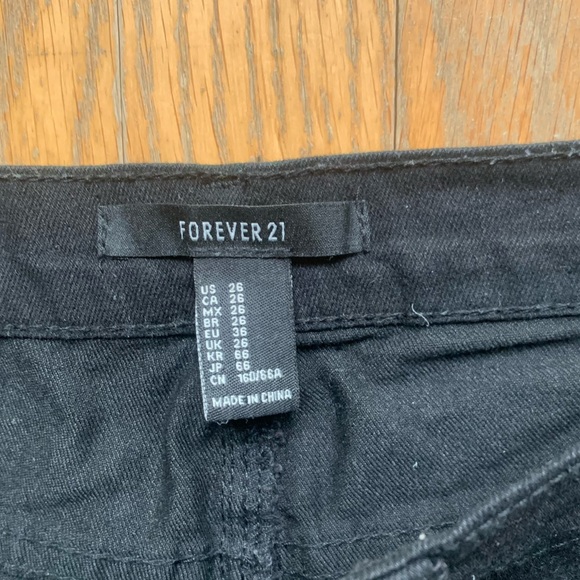 Black high waisted skinny jeans from forever 21 - Picture 2 of 2
